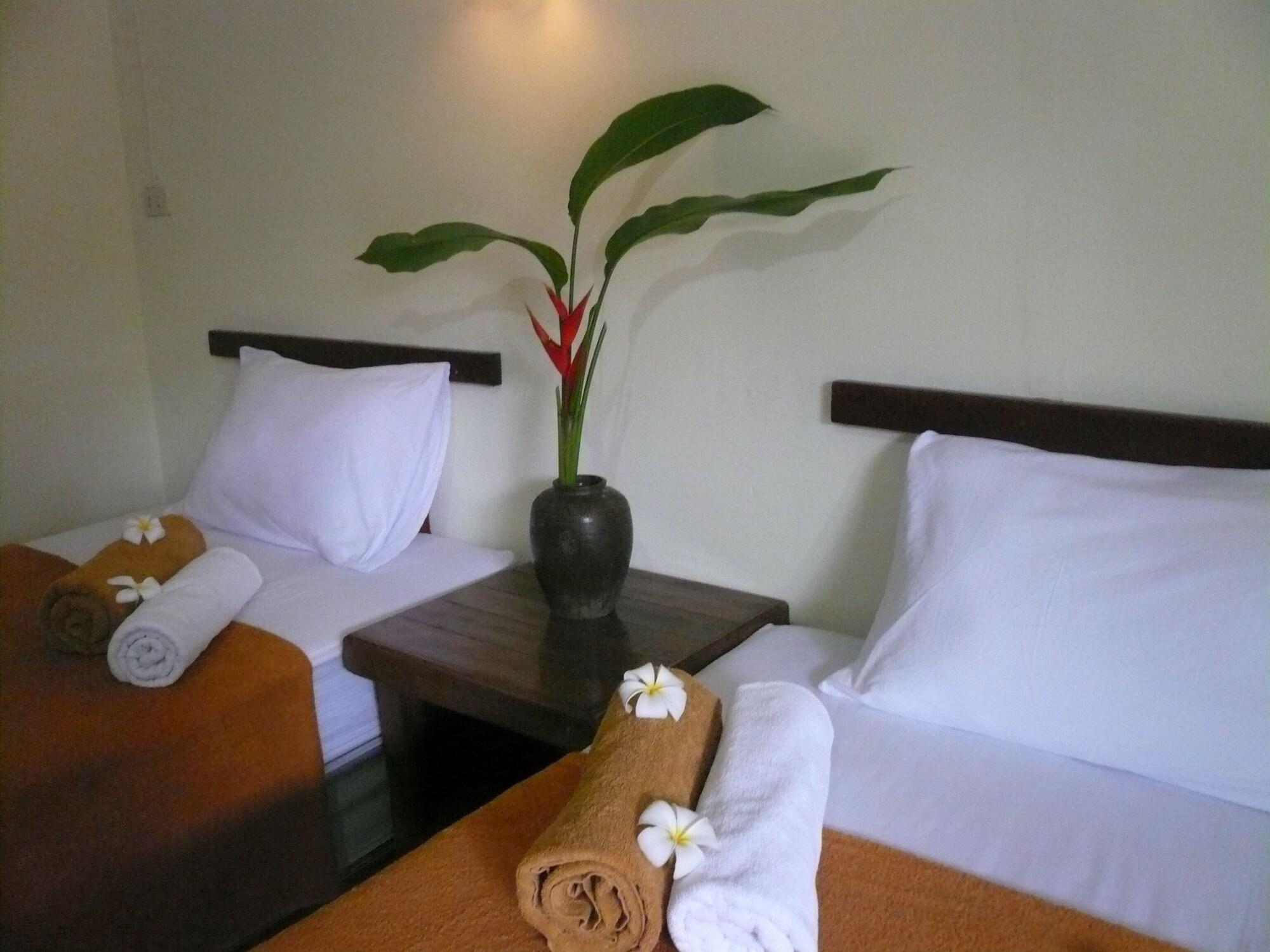 Baan Lamai Resort Bagian luar foto